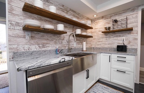 Sandusky House | Penthouse Suite* 5-mins to Cedar Point