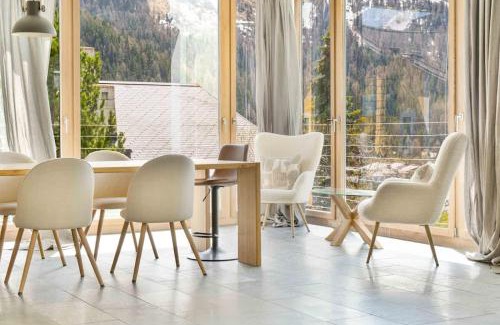 Sankt Moritz-Bad House | Penthouse with 4bedr sauna and parking
