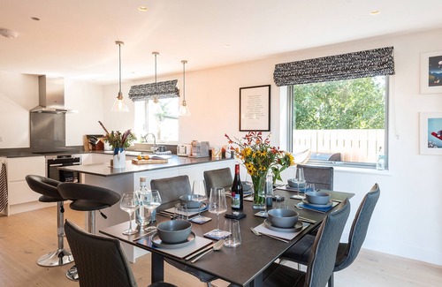 St Minver House | PENTIRE, pet friendly, character holiday cottage in St Minver