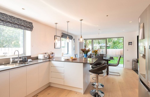 St Minver House | PENTIRE, pet friendly, character holiday cottage in St Minver