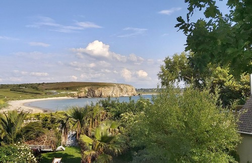 Camaret-sur-Mer House | PENTY en PIERRES, 6-8 People, Kerloc'h Beach (Private heated swimming pool)