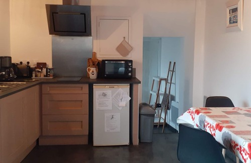 Camaret-sur-Mer House | Penty, ideal for couple, 500 m from sea, GR 34, 1km from Voie Verte (bicycle path)