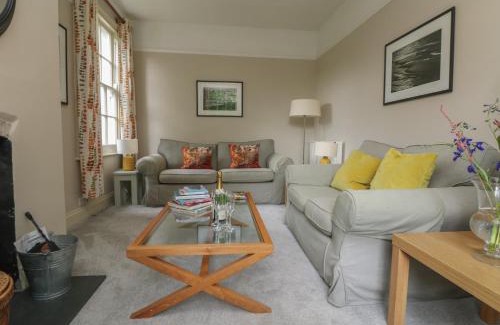 Falmouth House | Penwarne Lodge