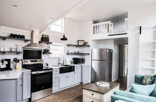 Dover House | Pepper's Place ("In The Pines" at KY Lake) | 131 Pine Grove Lane, Dover, TN 37058