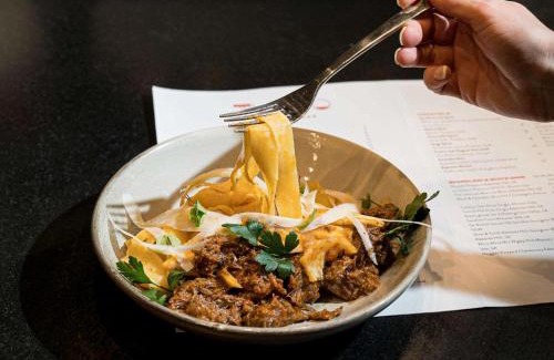 Adelaide Central Business District Hotel | Peppers Waymouth Hotel