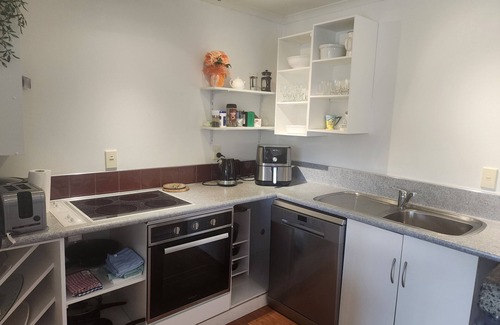 Tauranga House | Peppertree - Close to Hospitals and Sports Grounds, FreeParking, Fast Fibre Wifi
