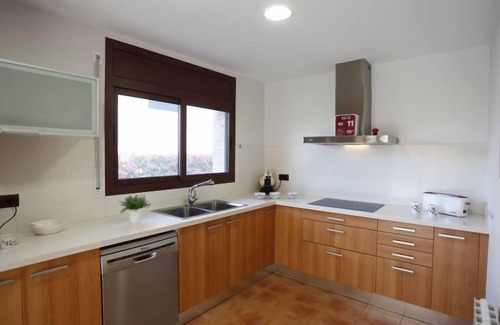 L'Ampolla House | Perales by Interhome