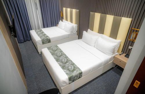 Pinamungajan Hotel | Perc Hotel