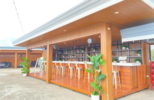 Pinamungajan Hotel | Perc Hotel