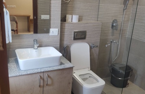 DLF Phase 3 Hotel | Perch Arbor Cyber City