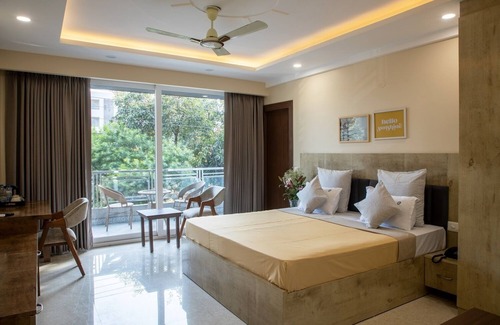 DLF Phase 3 Hotel | Perch Arbor Cyber City
