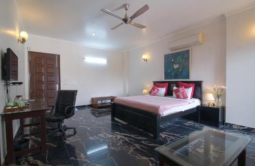 Sushant Lok Apartment | Perch Arbor Suites