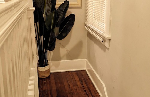 Eastside House | Perch 𓆱 BnB, 3/1 + yoga rm in Victorian Dist East