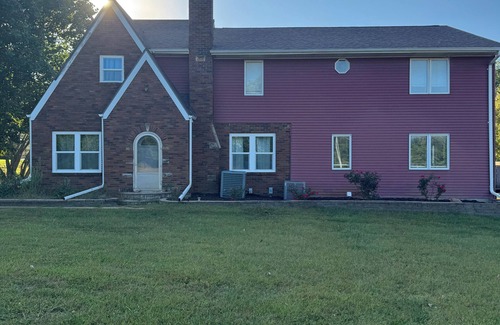 Urbandale House | Perfect 9-bedroom house with lots of land