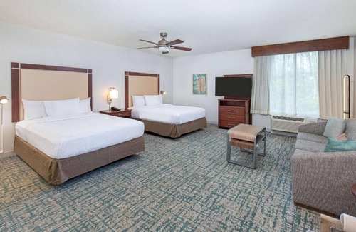 Sandy Springs Hotel | Perfect Atlanta Location : Indoor Pool w/Free Hot Breakfast & Free Parking
