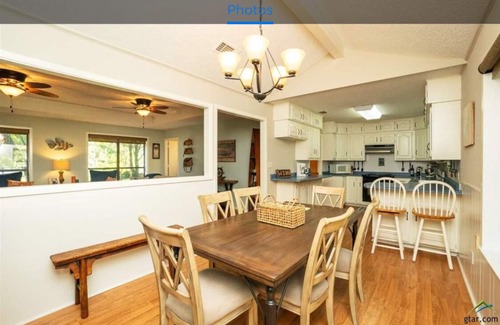 Dogwood House | Perfect beach spot!