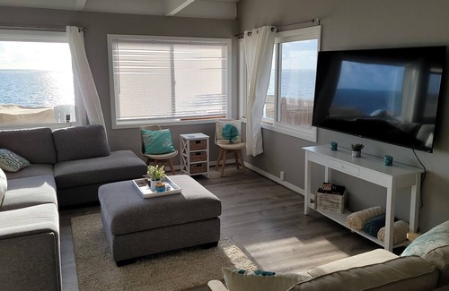 Punaluu House | Perfect Beachfront Home