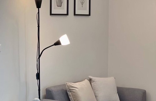 Bang Pa-in Apartment | Perfect blend of style, comfort and convenience.