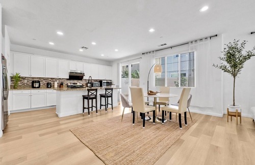 Eastvale House | Perfect Blend: Suburban Living with Modern Comfort