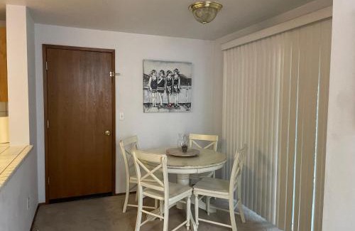 Tacoma Apartment | Perfect Brownspoint Getaway-2