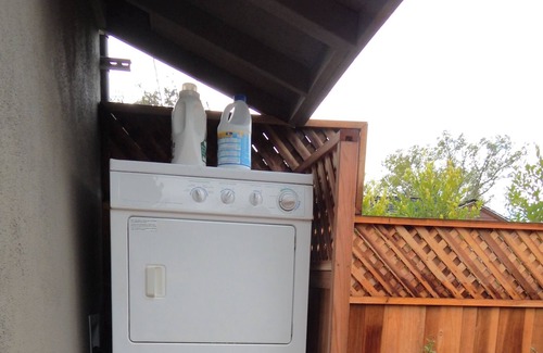 Van Nuys Cottage | Perfect Cottage w/private garden & garage in Sherman Oaks area