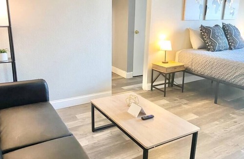 Dayton Condo | Perfect Downtown Condo | Epic Views | King Bed
