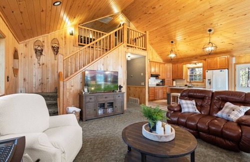 Coram House | Perfect Family Getaway* Glacier Park Chalet* AC!