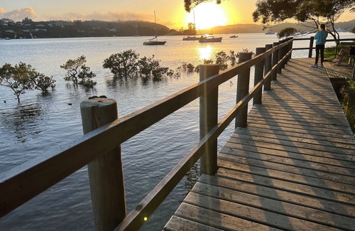 Paihia House | Perfect for a big family holiday – two homes on one spacious property!