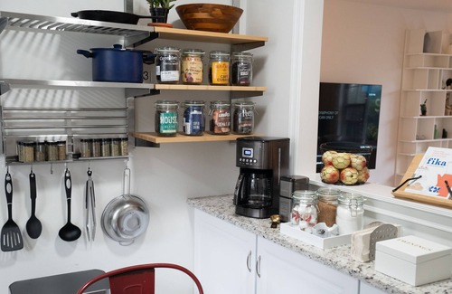Del Ray House | Perfect for Families that Want to be Close to DC