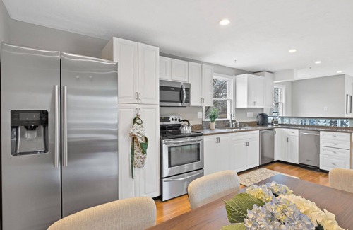 Kenberma House | Perfect for Large Families, Yard, Ocean Views. 4 Floors, 2 Living Rooms, Office