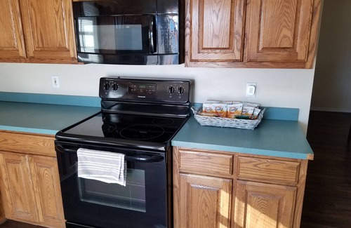 Odessa House | Perfect For Travelers and Traveling Nurses Near I-20