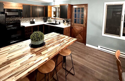 Birch Hill House | Perfect getaway for a large group!Less then 5 minutes to all major attractions.