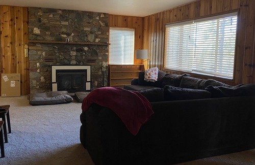 Show Low House | Perfect Getaway house with deck in White Mountains