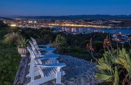 Wellington House | Perfect Getaway With The Best View