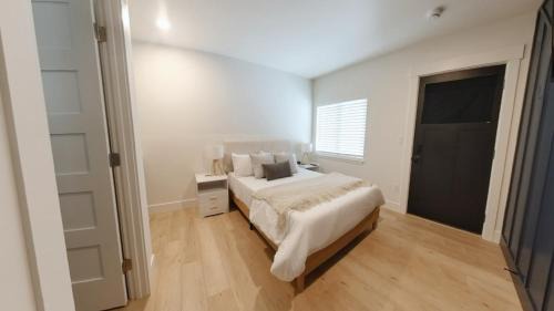 Coeur d'Alene Apartment | Perfect Home Base Stylish Studio Near Lake CDA And Downtown Attractions