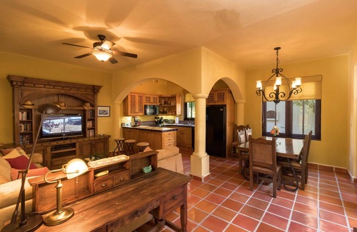 Nopolo House | Perfect Home steps from Community pool, beach and Wine Bar in Founders