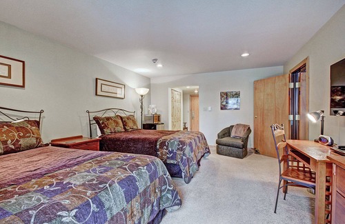 Copper Mountain Hotel | Perfect Hotel Room With Amazing Ski Access! CM247H