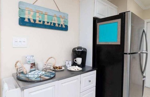 Singer Island House | Perfect Island Retreat! - Steps to beach- Hot Tub!