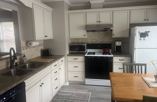 Petoskey Condo | PERFECT Location for SKI RESORTS, BIKING, HIKING and MORE