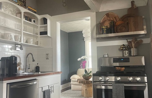 Aksarben - Elmwood Park House | Perfect Location In Midtown Omaha