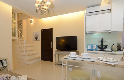 Xinyi House | Perfect location!Taipei City Hall Station MRT 3min/near Taipei 101【XinYi D】