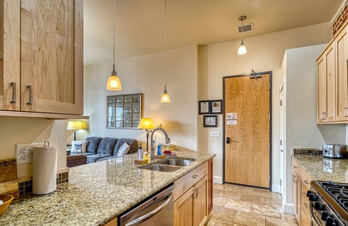 Salida Condo | Perfect Location! The Downtowner- Cozy and Convenient!