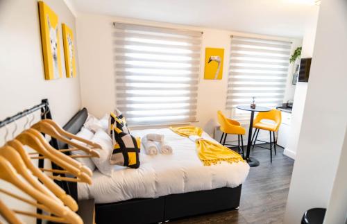 Hillrise Apartment | Perfect London Studio - 10 min to Archway Station