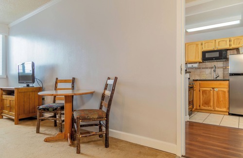 Steamboat Springs Apartment | Perfect Mountain Escape! Stunning View from Your Room | Full Kitchen
