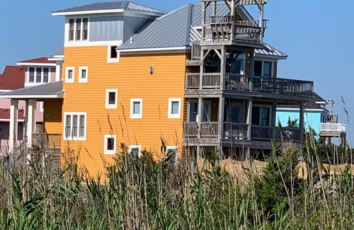 Kinnakeet Shores House | Perfect Outer Banks Pool Home -Minutes To Best Beaches ~ Pet-Friendly!