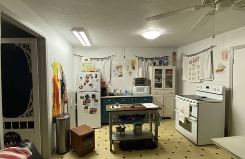 Heber Springs Cabin | perfect place, come & relax! 10 min. away from Heber area! It has NO TV! RELAX!