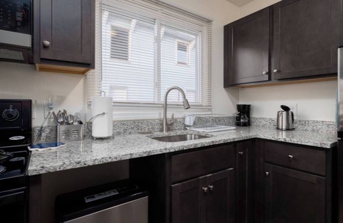 New Britain Condo | Perfect Private 4-Suite Group Stay Under 1 Roof