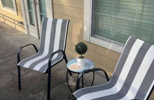 Lower Garden District Apartment | PERFECT PROXIMITY! It has everything you need!