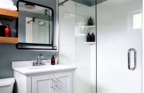 Stowe Area Hotel | Perfect Room for Couples w/Outdoor Access + Romantic Stowe Backdrop