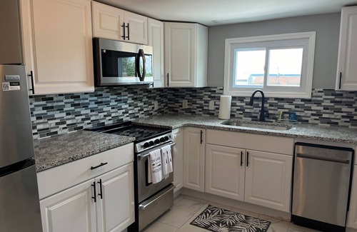 Malta Apartment | Perfect Saratoga Lake apartment! Central location for both racetrack and lake!